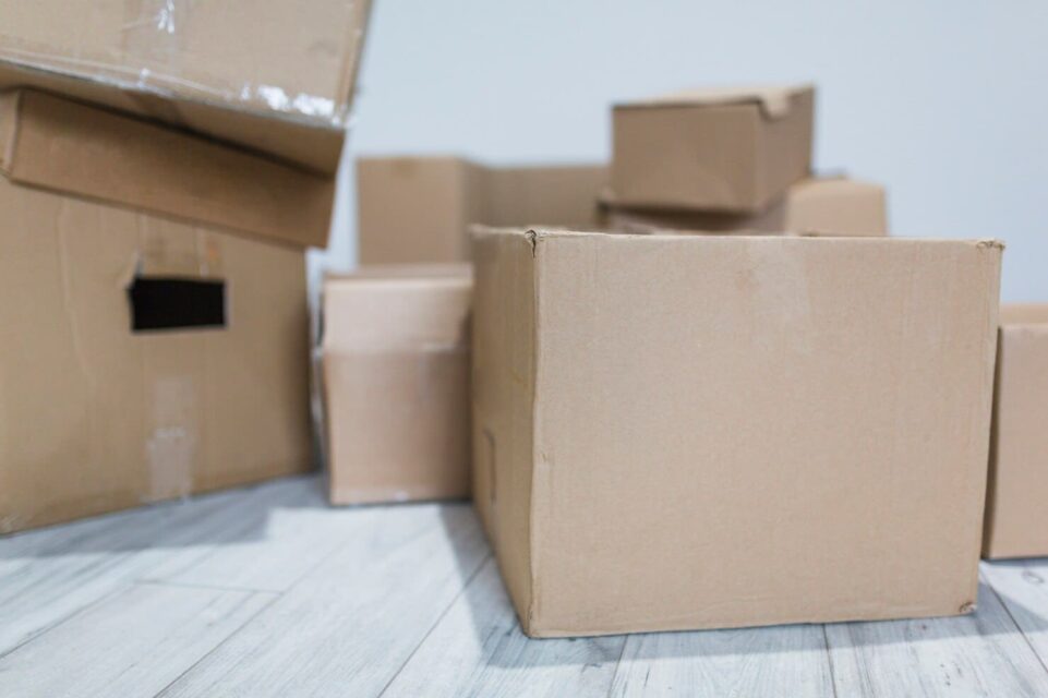 Картонные коробки